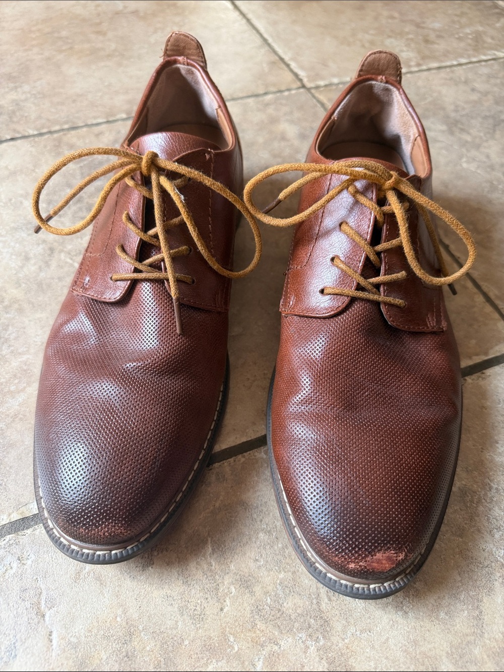 Men's Brown Perforated Leather Derby Shoes - Classic Lace-Up